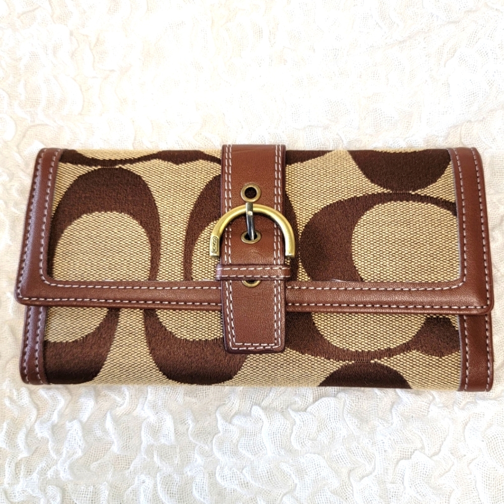 Coach Signature Trifold Wallet
